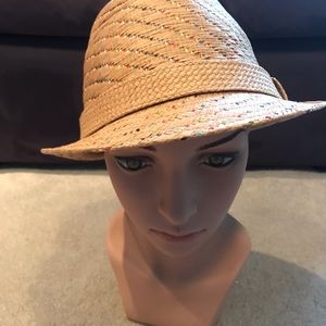 Ladies straw hat